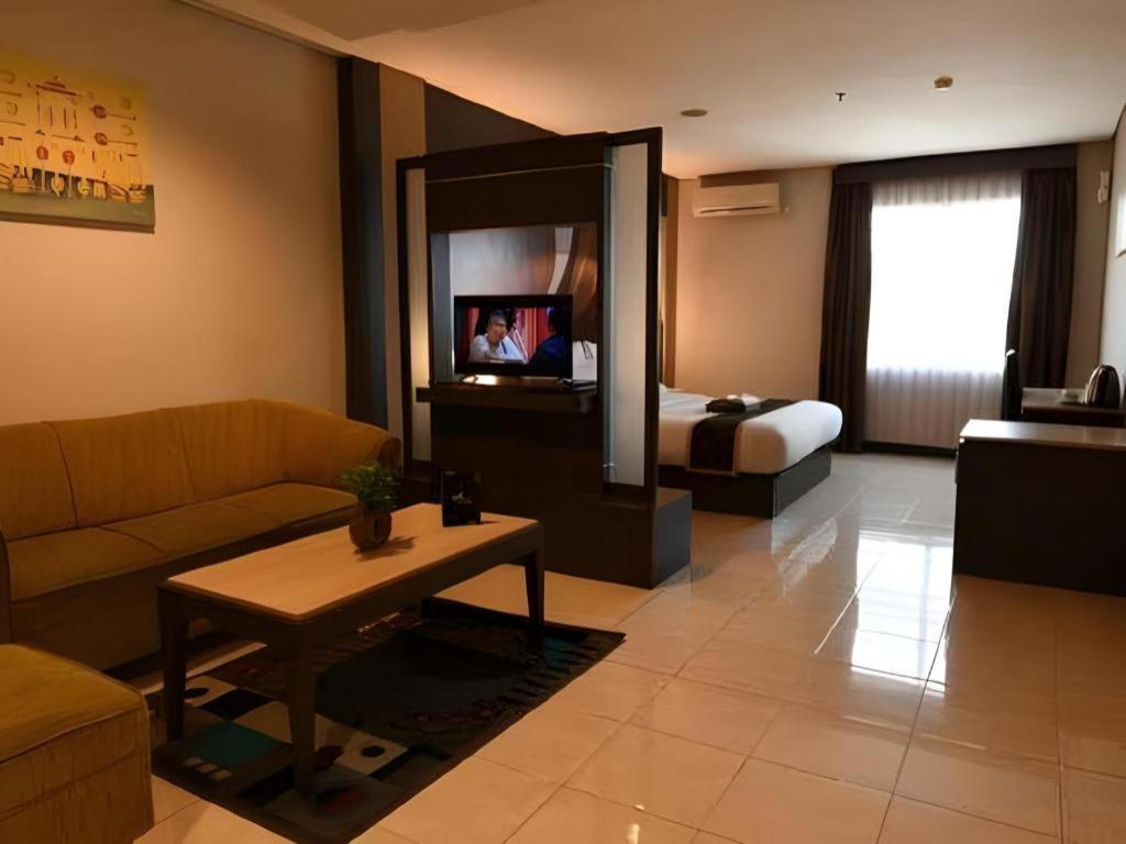 D'Arcici Hotel Cempaka Putih Jakarta Luaran gambar