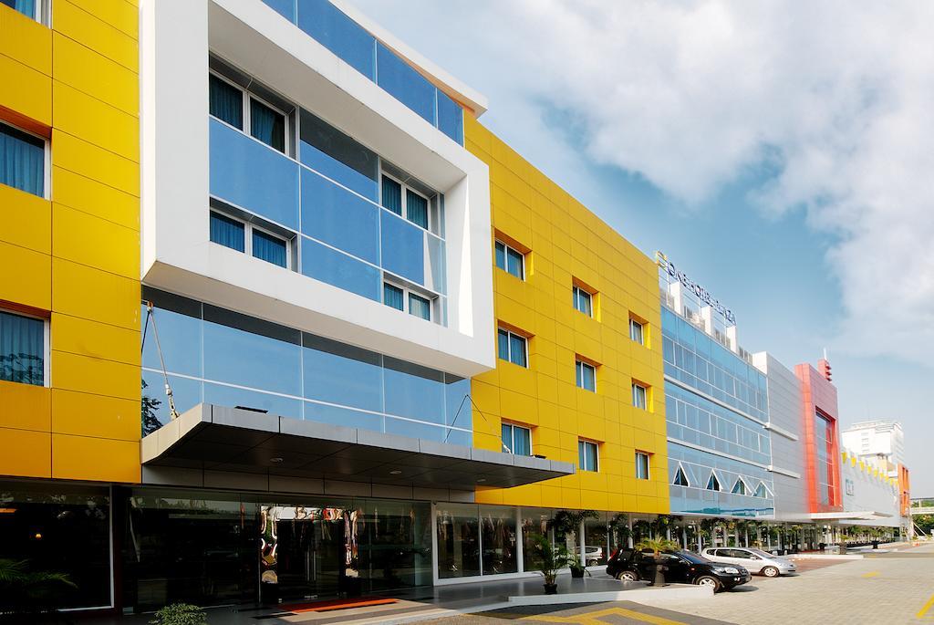 D'Arcici Hotel Cempaka Putih Jakarta Luaran gambar